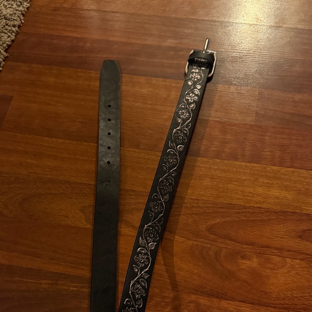 Elegant Black Leather Belt